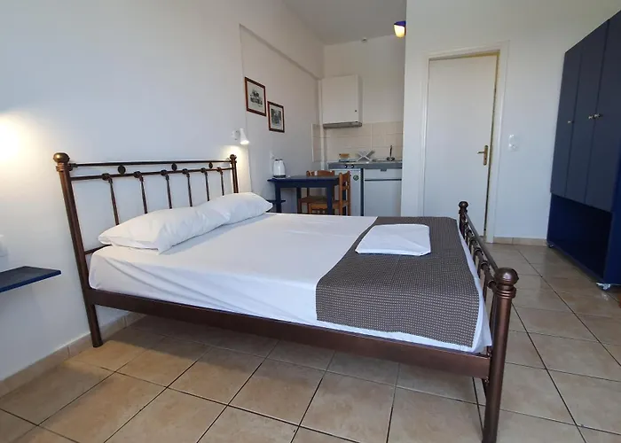 Filoxenia Apartments & Studios
