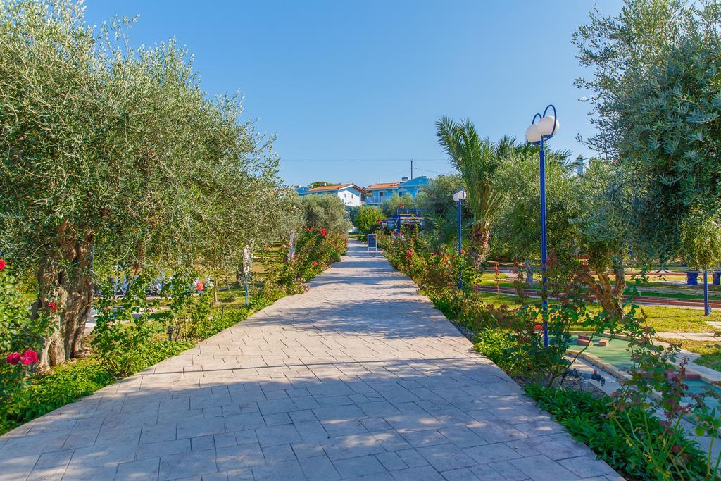 Aparthotel Filoxenia &