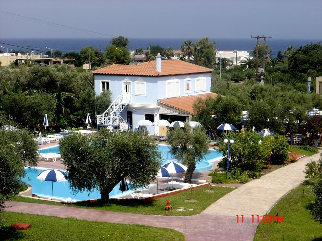 Aparthotel Filoxenia & 3*